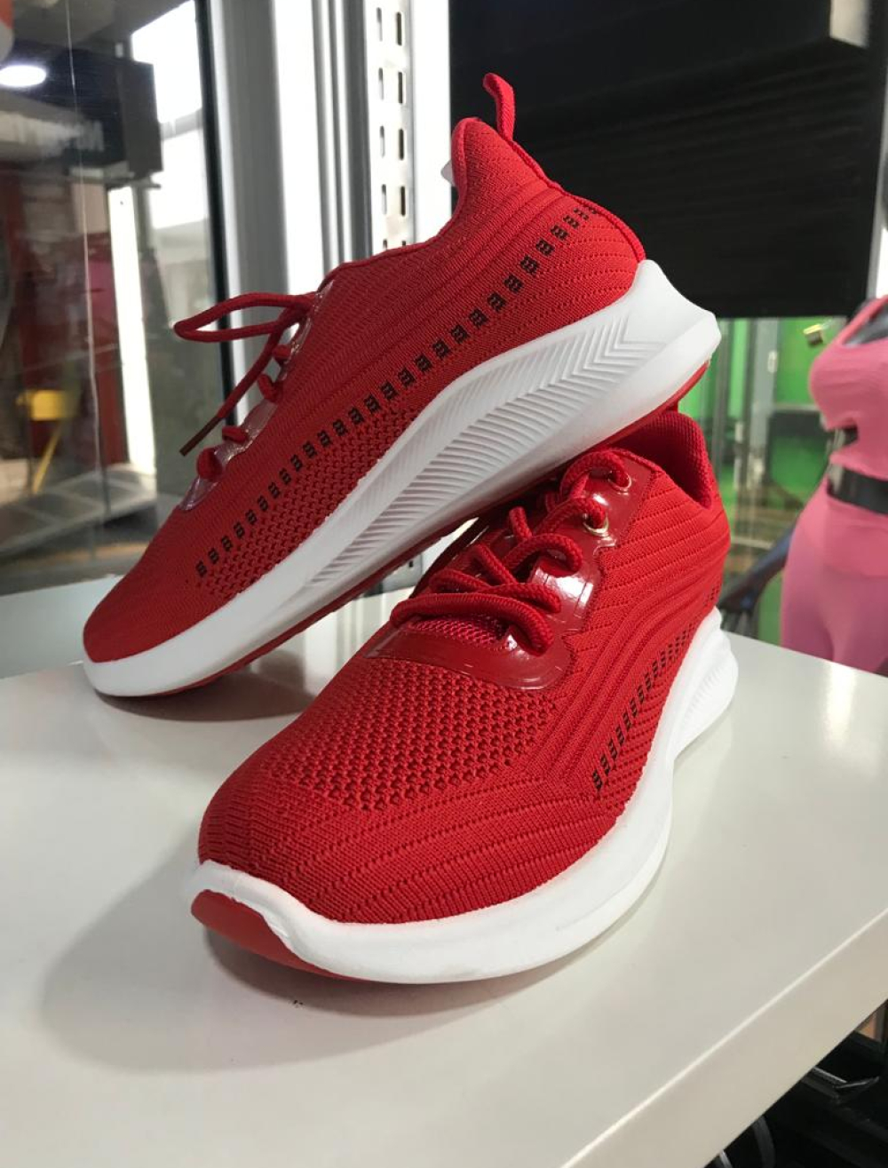 Tenis rojo